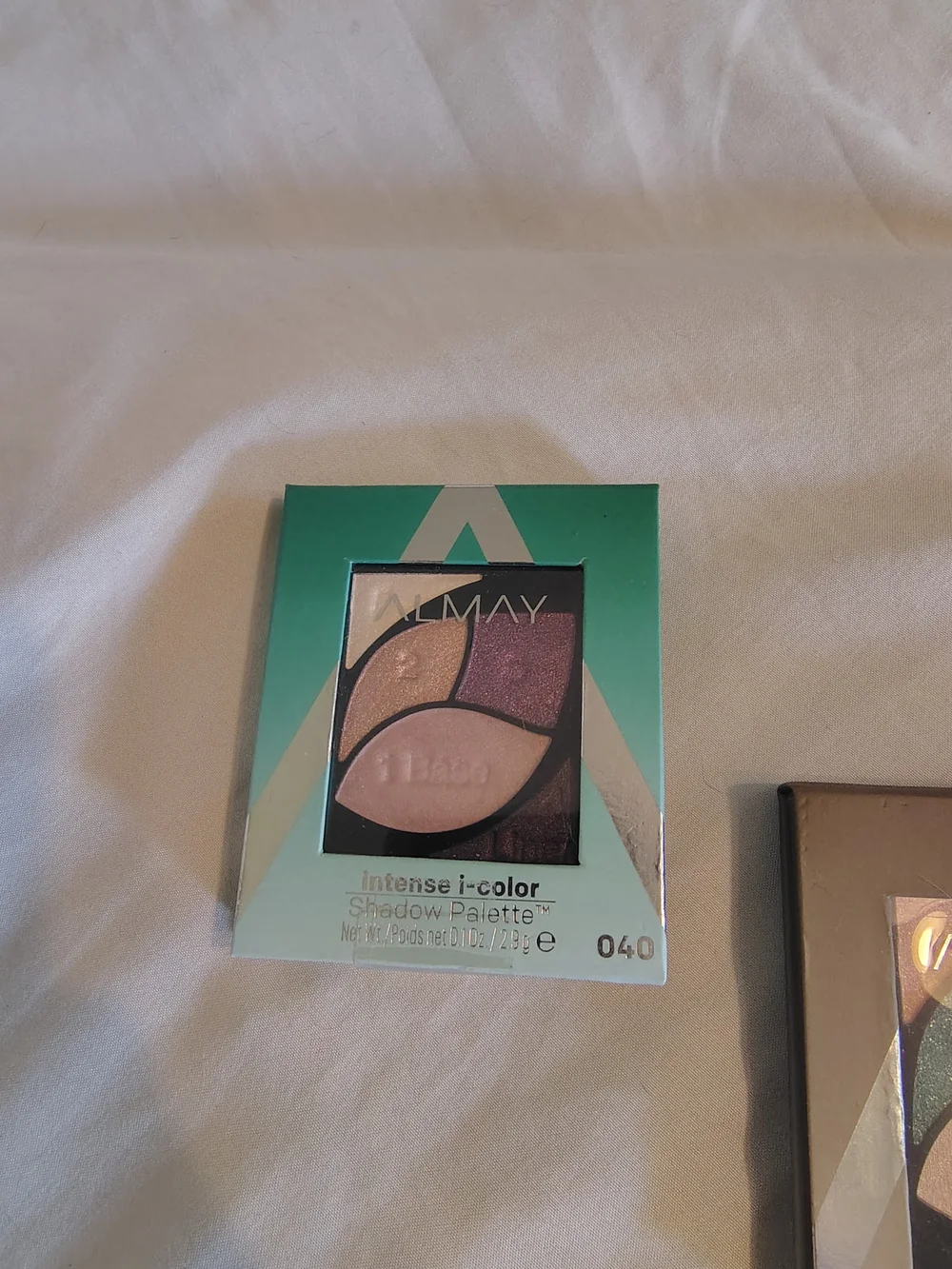 Almay Intense i-Color Eyeshadow Duo In Green & Neutral